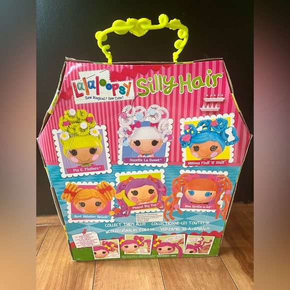 Lalaloopsy Pix E. Flutters Green Silly Hair Doll *Retired* - Picture 7 of 7